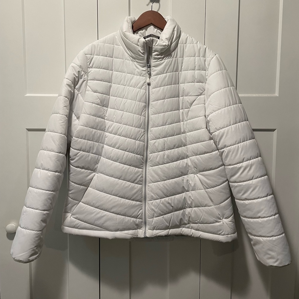 Dick Sporting Goods Puffer Jacket, Size XXL, White